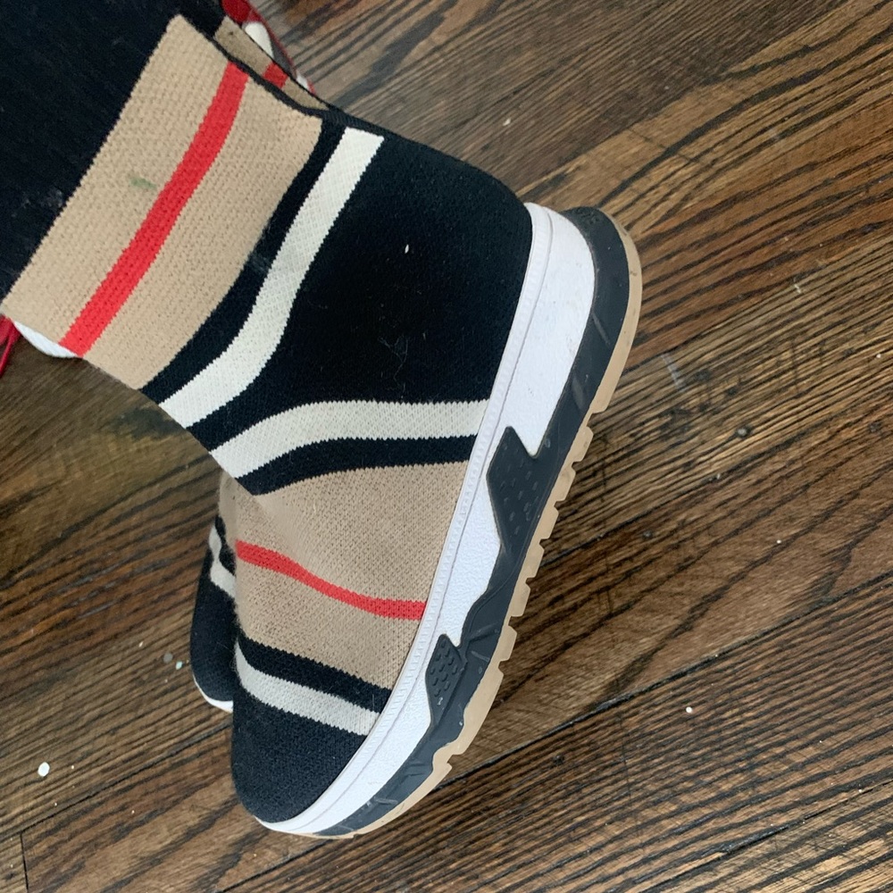 Girls Burberry shoes